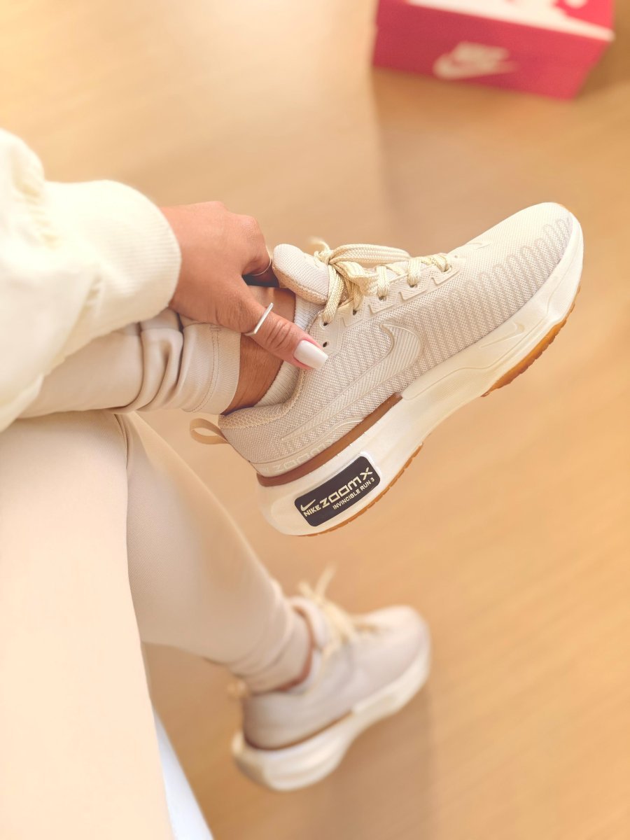 Tênis Nike ZoomX Invincible Run Flyknit 3 - Bege/Off-White RDS