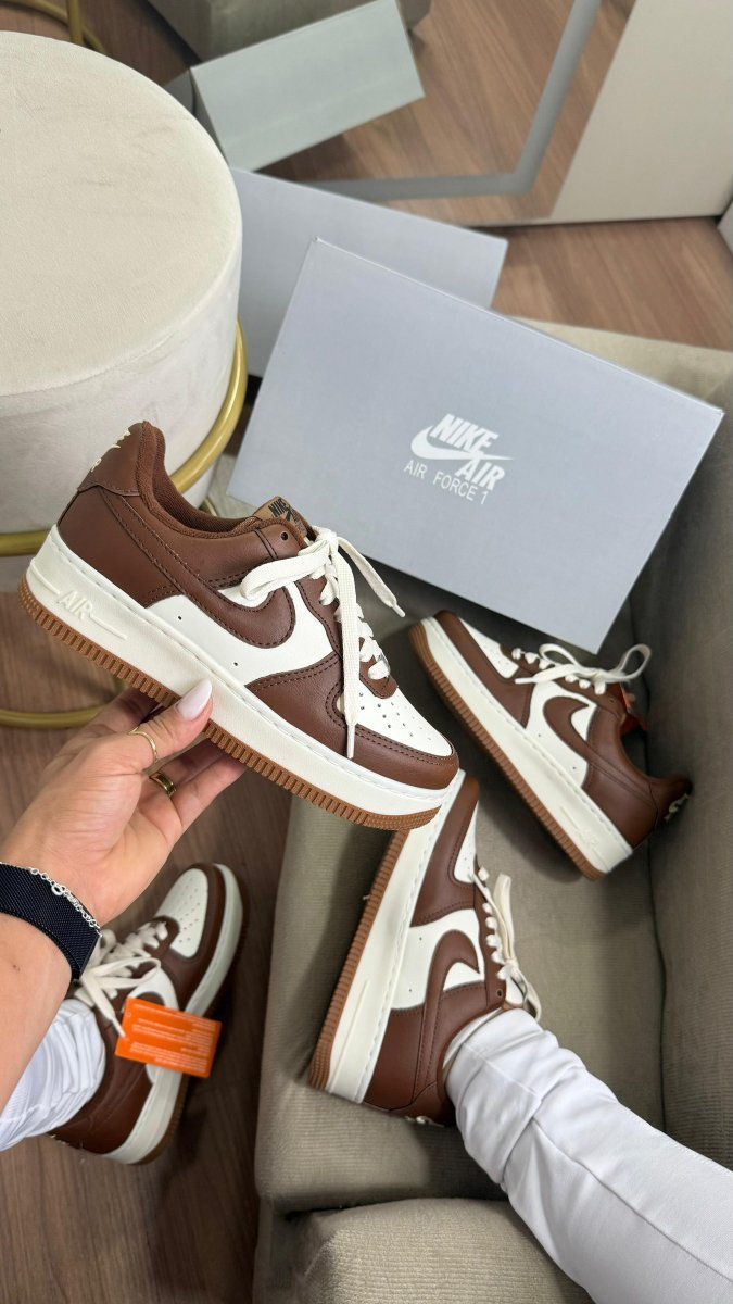 Nike Air Force - Marrom/Branco RDS
