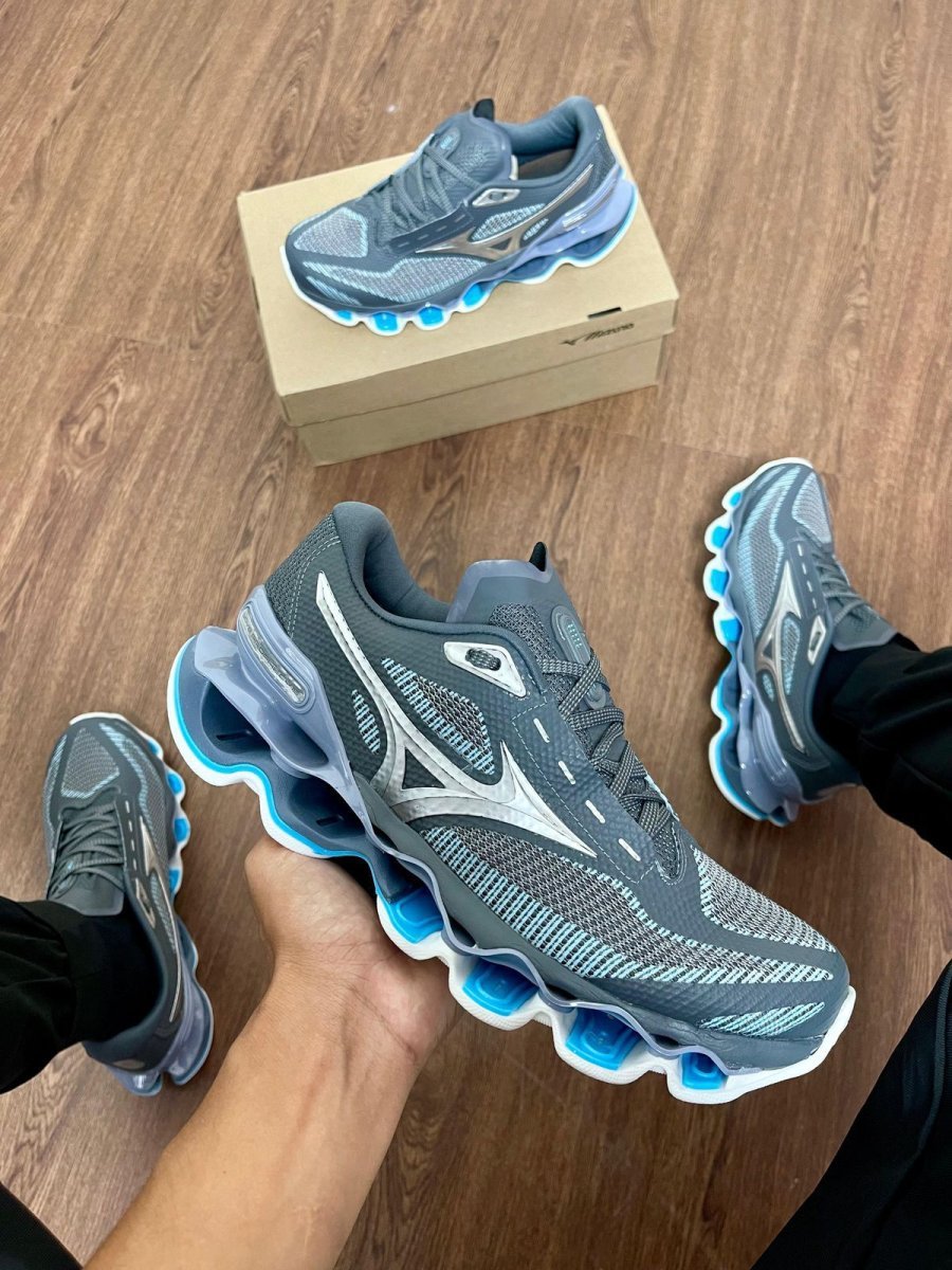 Mizuno Wave Prophecy 15 Preto/Cinza/Azul/Branco Premium DDM