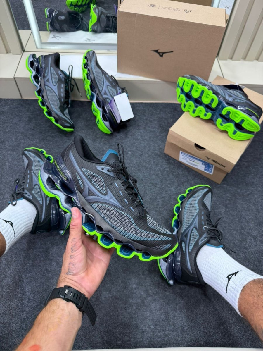 Mizuno Wave Prophecy 15 Preto/Cinza/Verde Premium (Logo Cinza) DDM