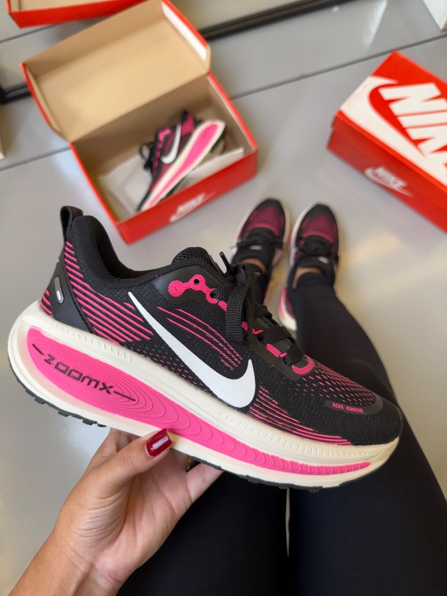 Nike Zoom Vomero - Preto/Pink RDS