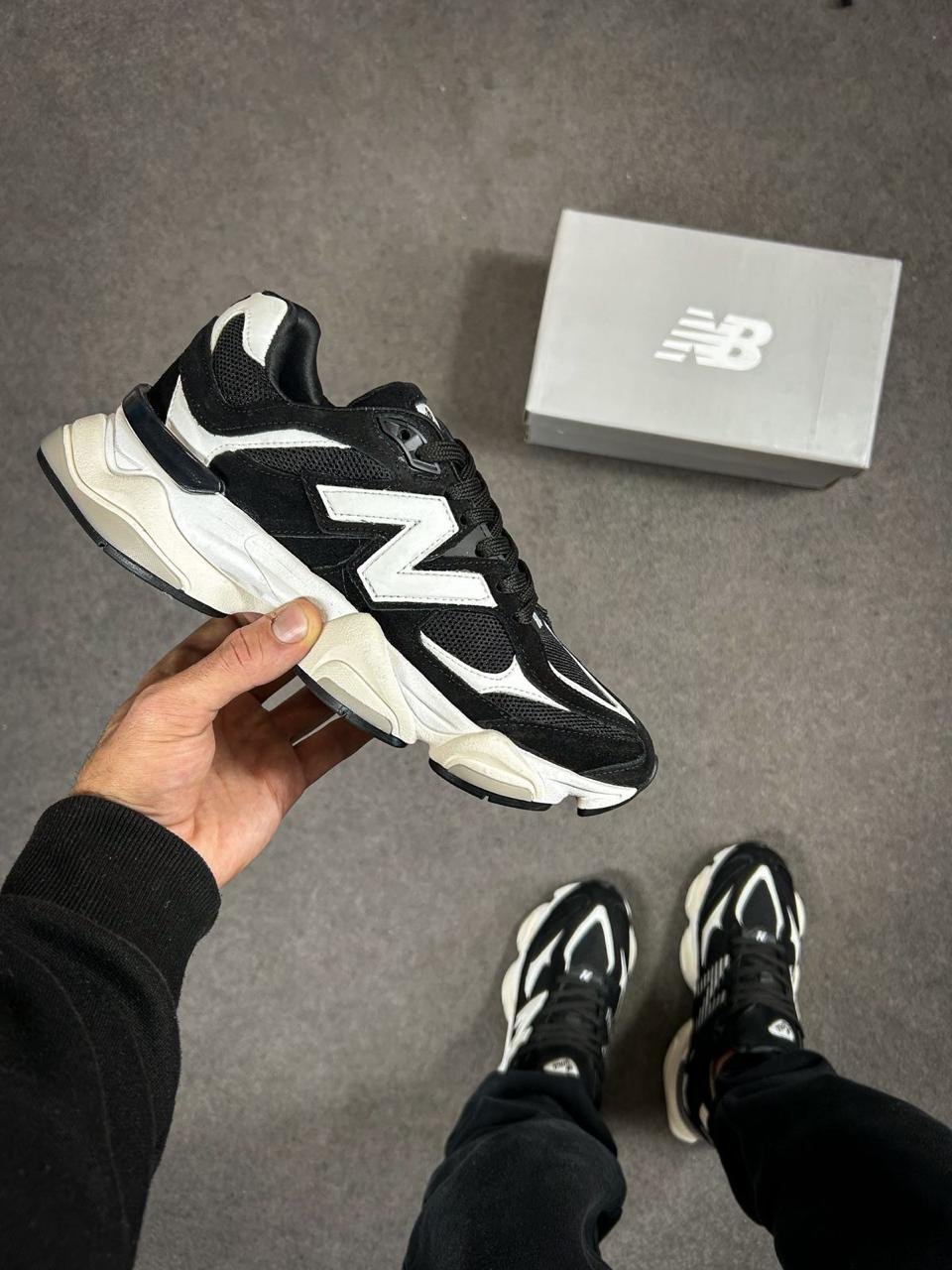 Tênis New Balance 9060 - Preto/Branco RDS